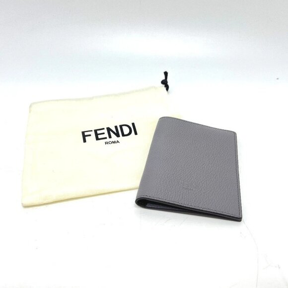 FENDI 7AS378 logo Small pass case passport case Leather gray - Picture 1 of 16
